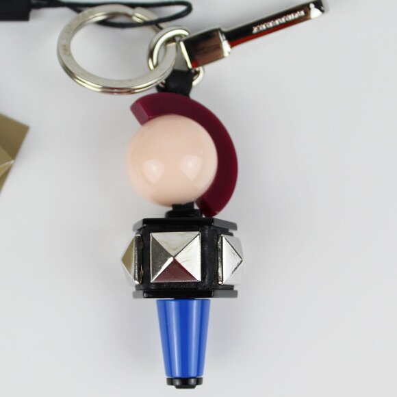 NWT Burberry Geometric Key Bag Charm-Bag Accessory Clip - Picture 5 of 9